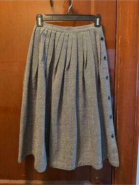 Vintage 100% wool skirt
